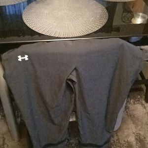 Black Underamour pants good shape no holes